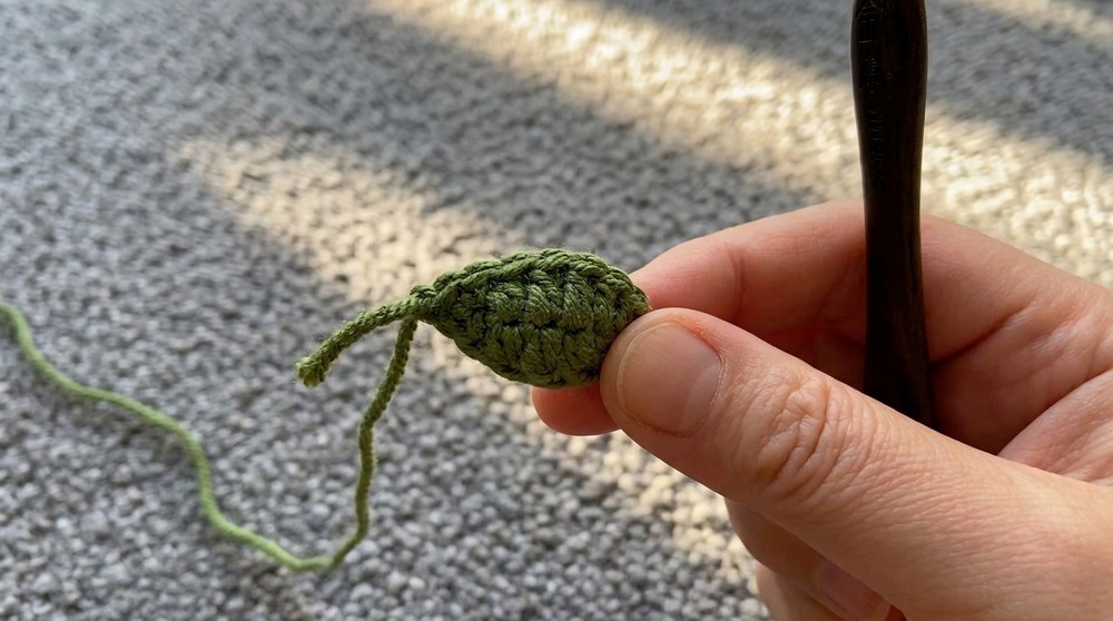 Cherry Crochet｜How to Crochet Fruit Keychain step5