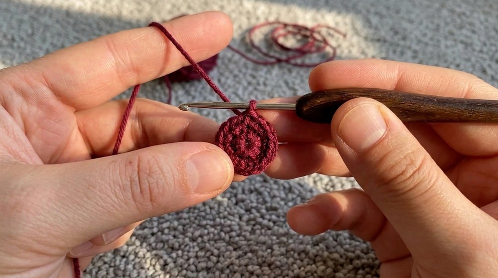 Cherry Crochet｜How to Crochet Fruit Keychain Step1