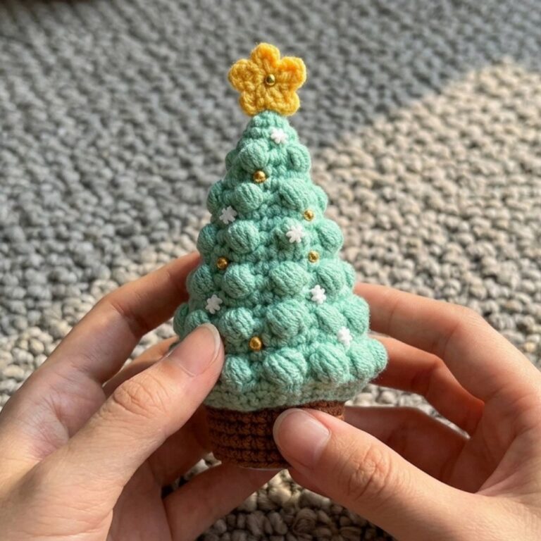 Small Free Crochet Christmas Tree Pattern for Your Home