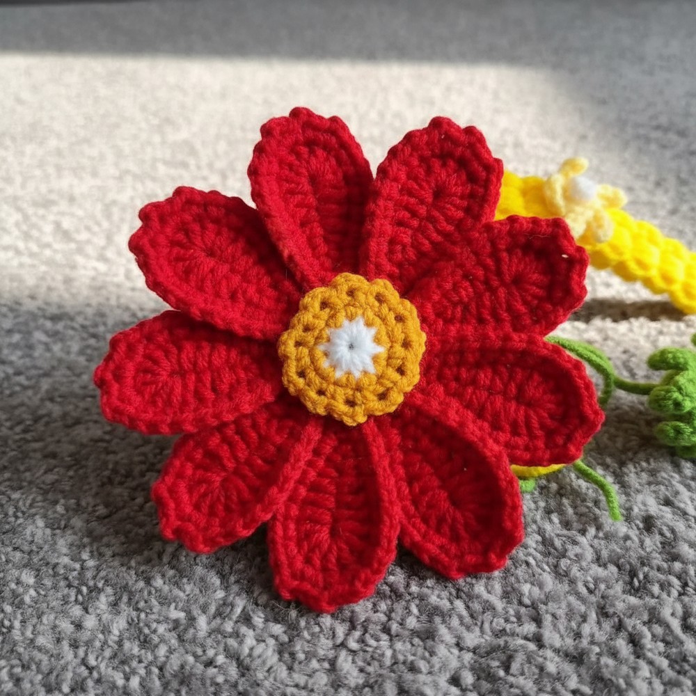 Quick Free Crochet Daisy Keychain Pattern for Lovely Gifts