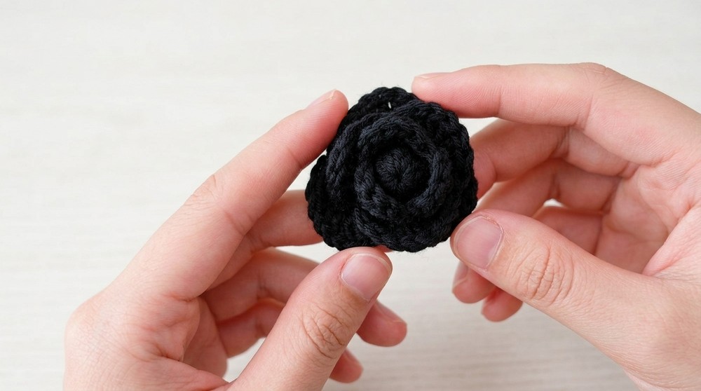 Easy & Free Crochet Rose Pattern for Home Projects 