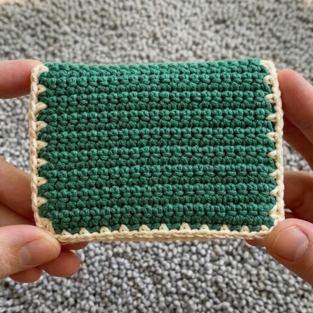 Effortless Crochet Mini Card Holder Pattern for Quick Storage