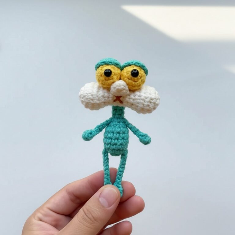 Bold Crochet Leopard Keychain Pattern for Accessories