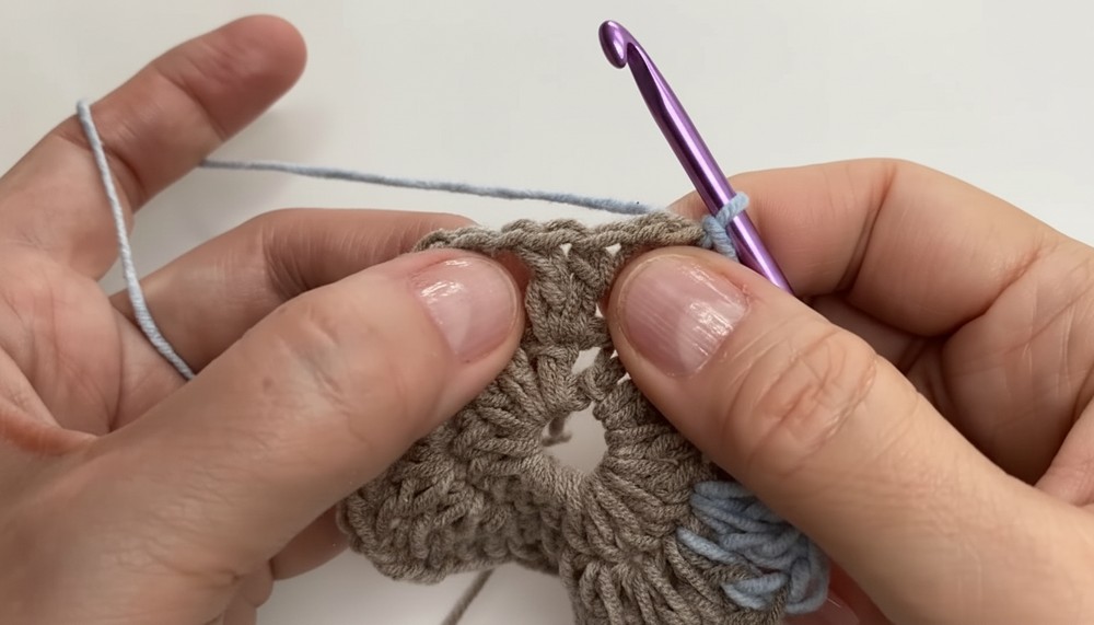 Beautiful Crochet Poncho Pattern 2