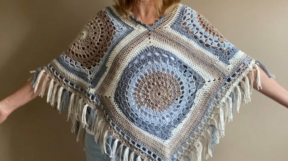 Beautiful Crochet Poncho Pattern 9
