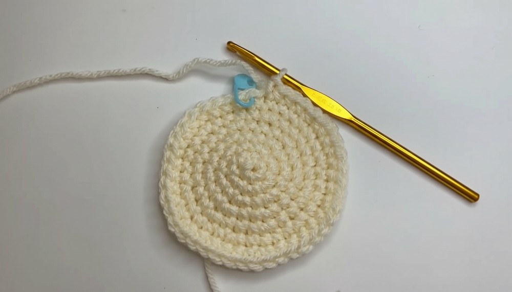 Cute Crochet Bucket Hat Pattern 4