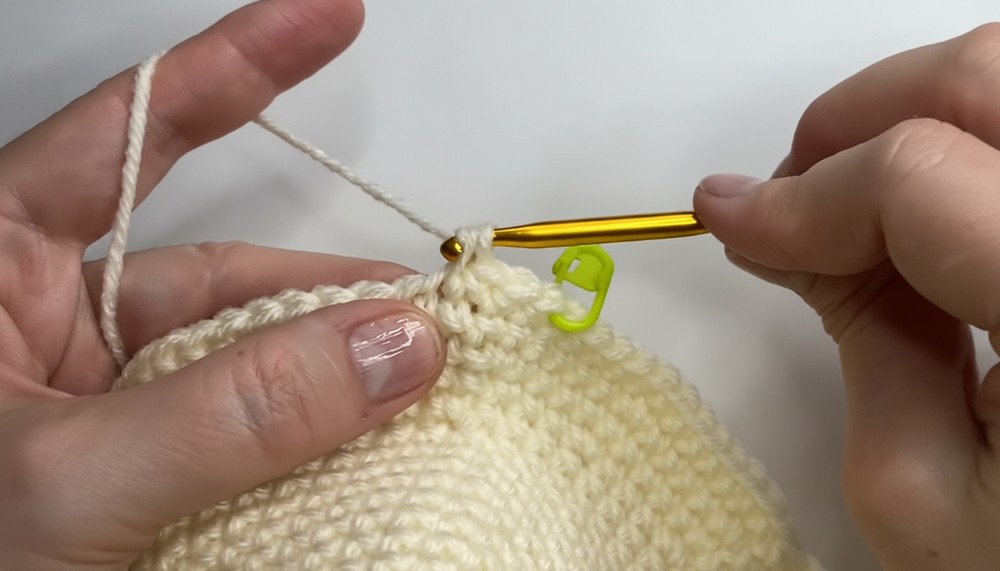 Cute Crochet Bucket Hat Pattern 6