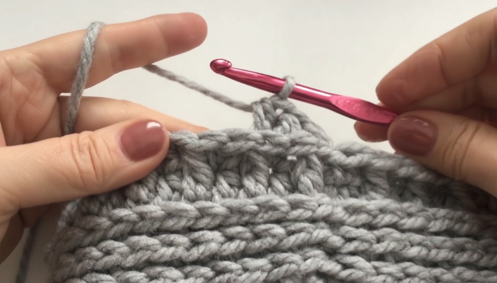 Super Crochet Ponytail Hat Pattern 6