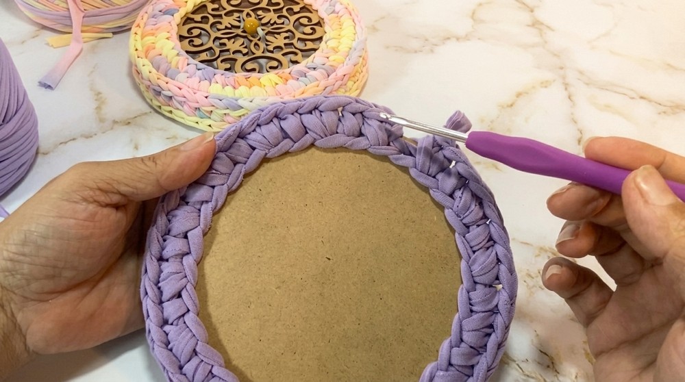 Beautiful Crochet Basket Pattern 4