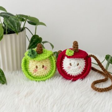 Crochet Apple Shaped Headphone Case Pattern 7