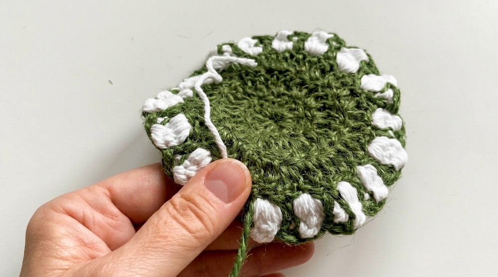 Crochet Boho Coaster Pattern to Personalize Your Table in Style 