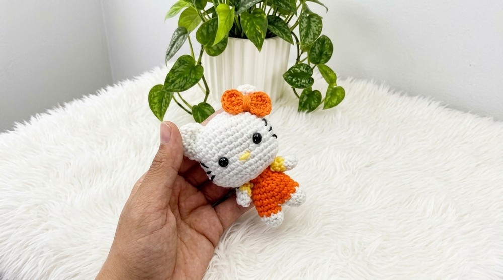 Crochet Hello Kitty Amigurumi Free Pattern for Nursery Decor