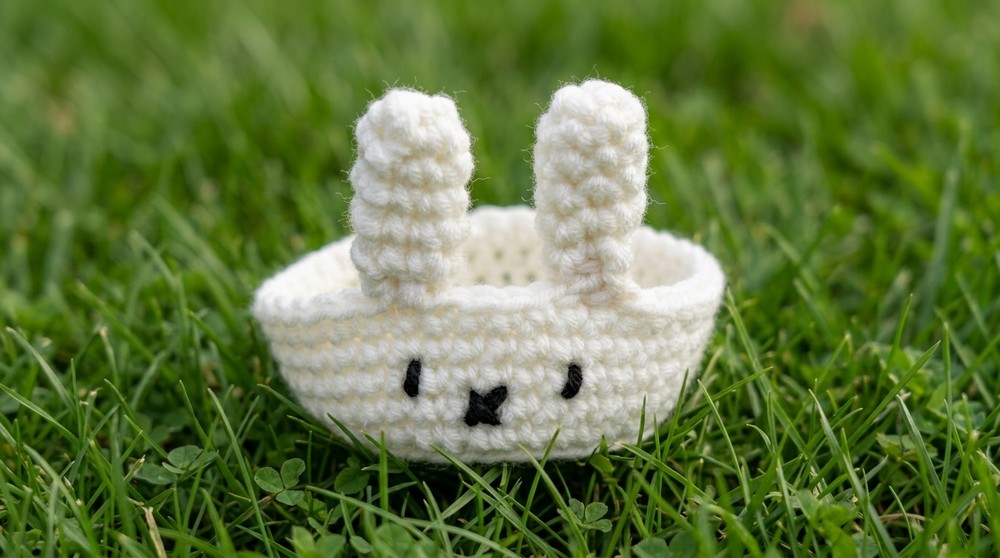 Crochet Miffy Basket Jewelry Holder Pattern 6
