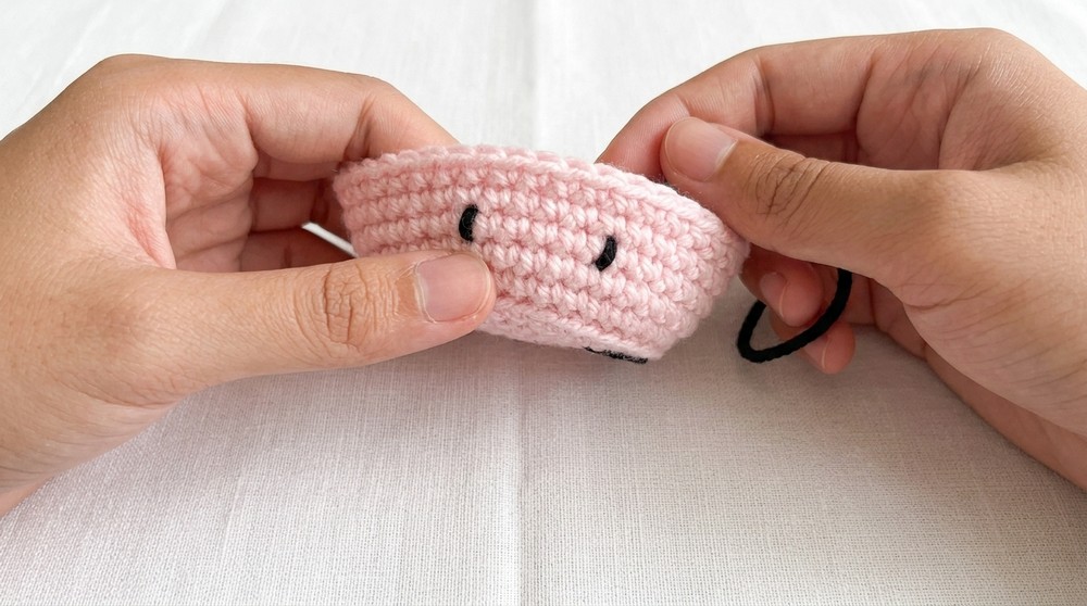 Crochet Miffy Basket Jewelry Holder Pattern for Jewelry & Décor