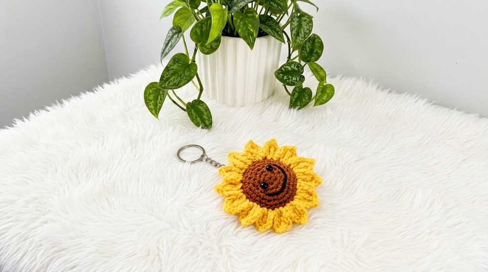 Crochet Smiley Sunflower Keychain Pattern 5