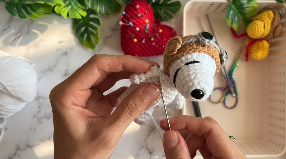 Crochet Snoopy Aviator Amigurumi Pattern 5