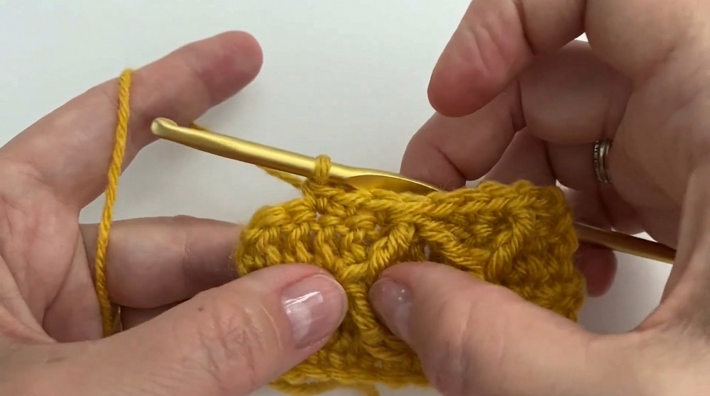 Cute Crochet Diamond Earband Pattern 3