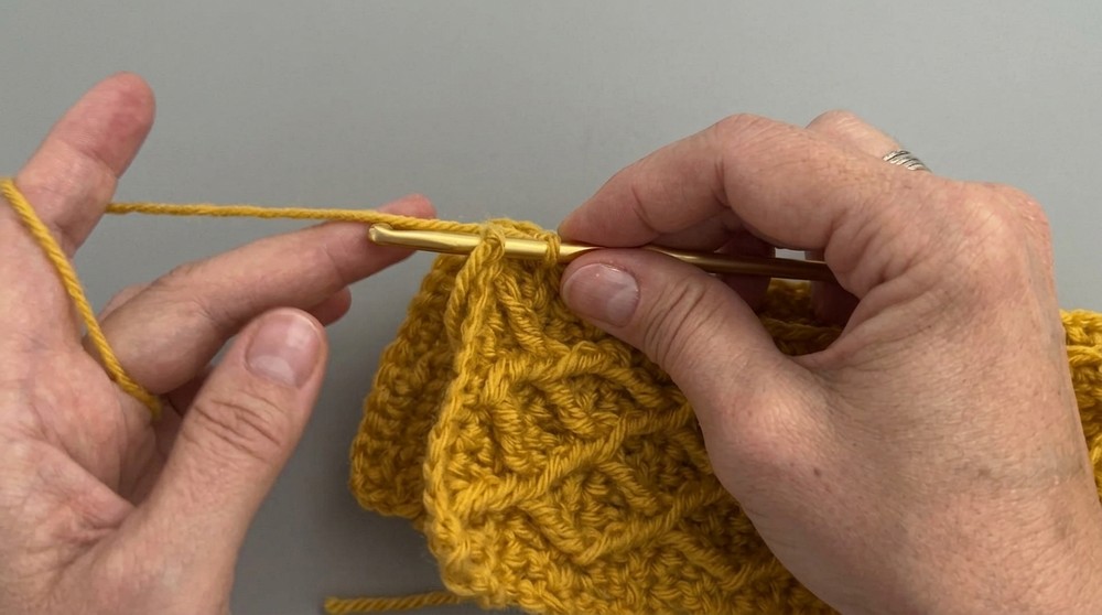 Cute Crochet Diamond Earband Pattern 4