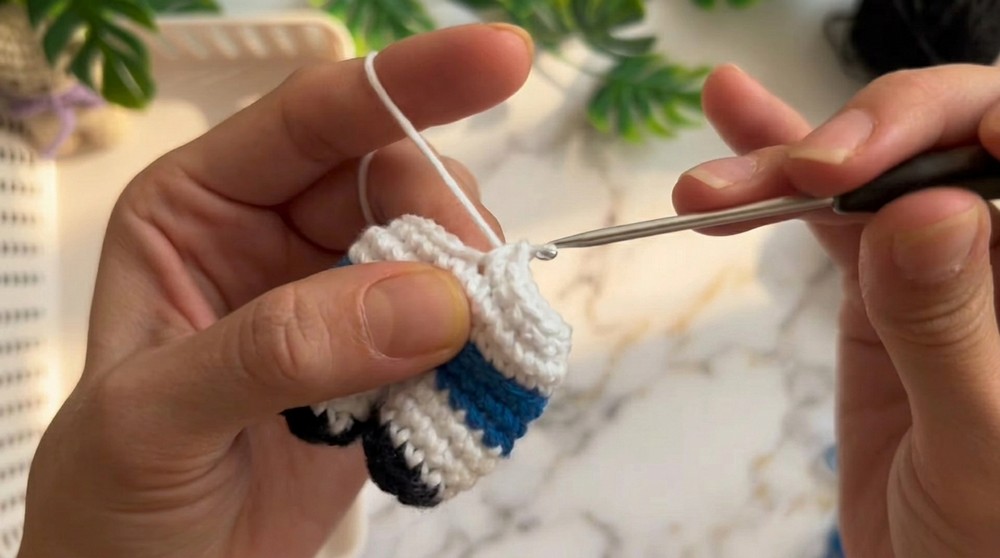 Cute Crochet Goat Amigurumi Pattern 2