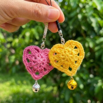 Cute Crochet Heart Keychain Pattern to Add Charm to Your Style