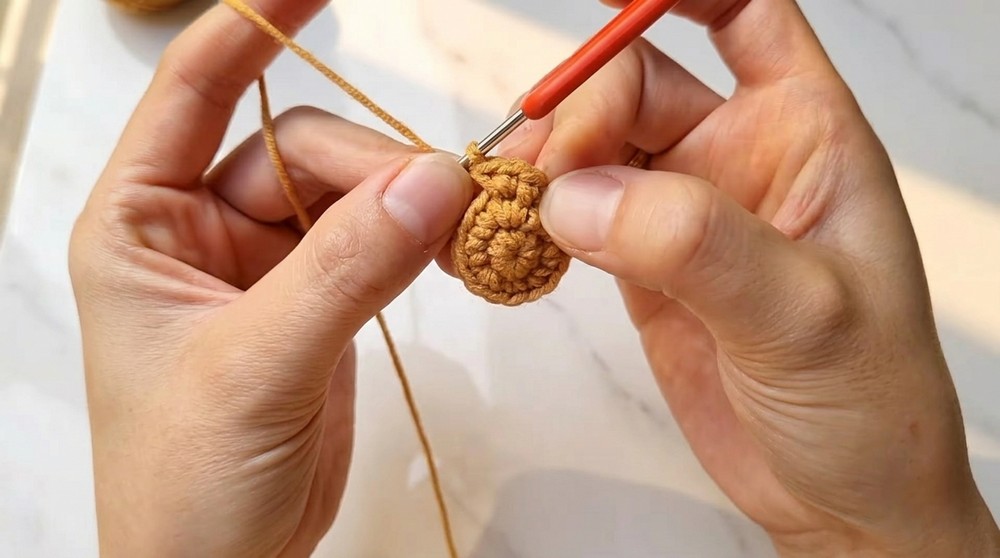 Cute Crochet Horse Keychain Pattern 1