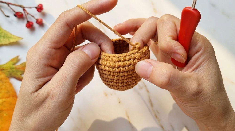 Cute Crochet Horse Keychain Pattern 2
