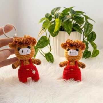 Cute Crochet Horse Keychain Pattern 6