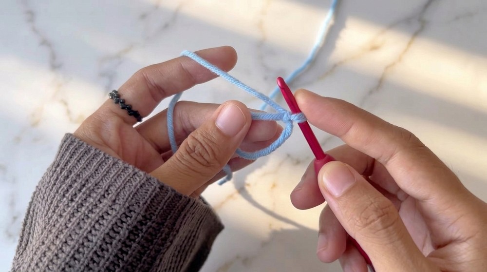 Cute Crochet Star Keychain Pattern 1
