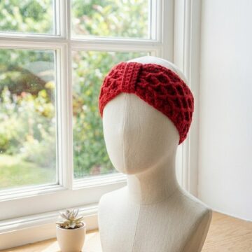 Easy & Free Crochet Diamond Earband Pattern for Winter Layers