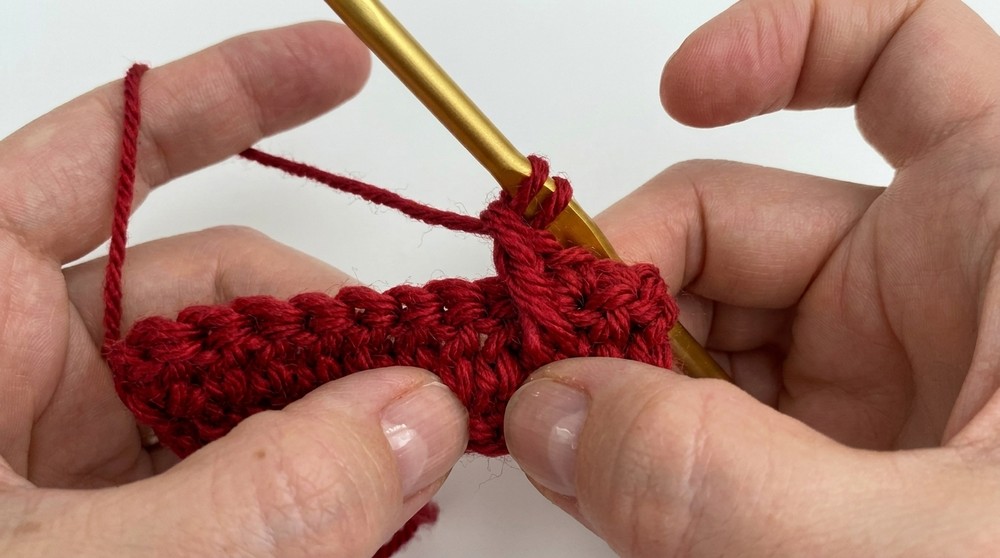 Easy & Free Crochet Diamond Earband Pattern for Winter Layers