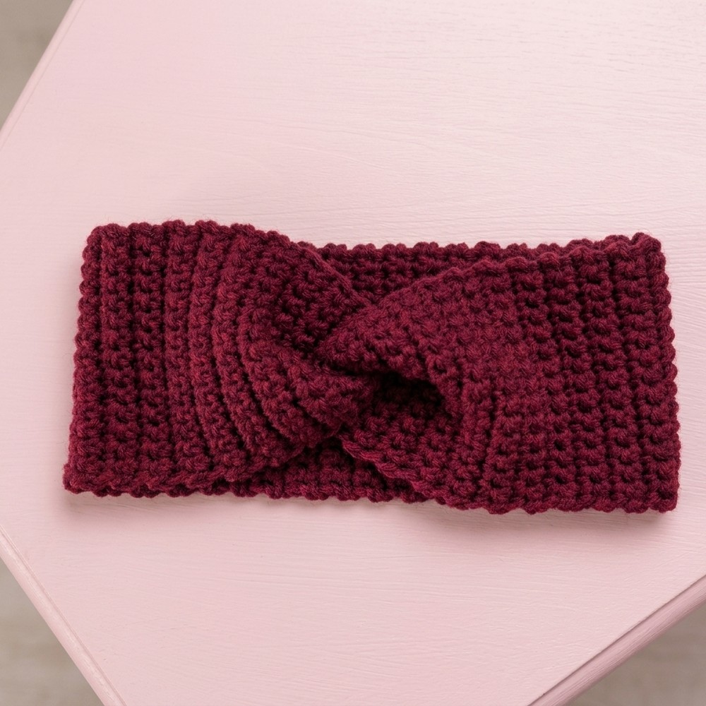 Free Crochet Twisted Earband Pattern for Cozy Style