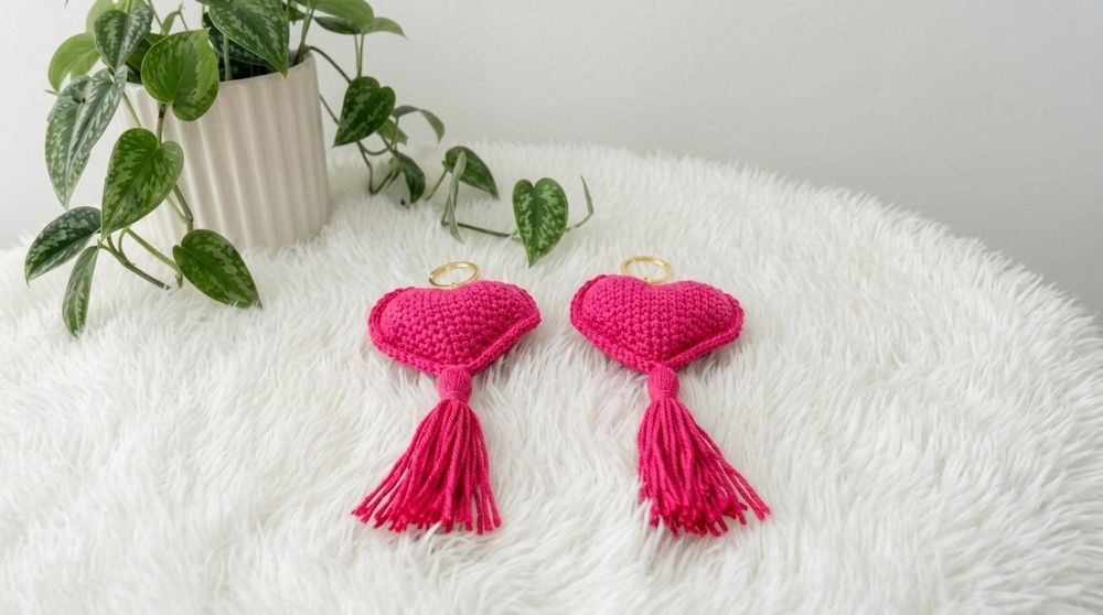 Heart Keychain Crochet Pattern : A Sweet Handmade Touch