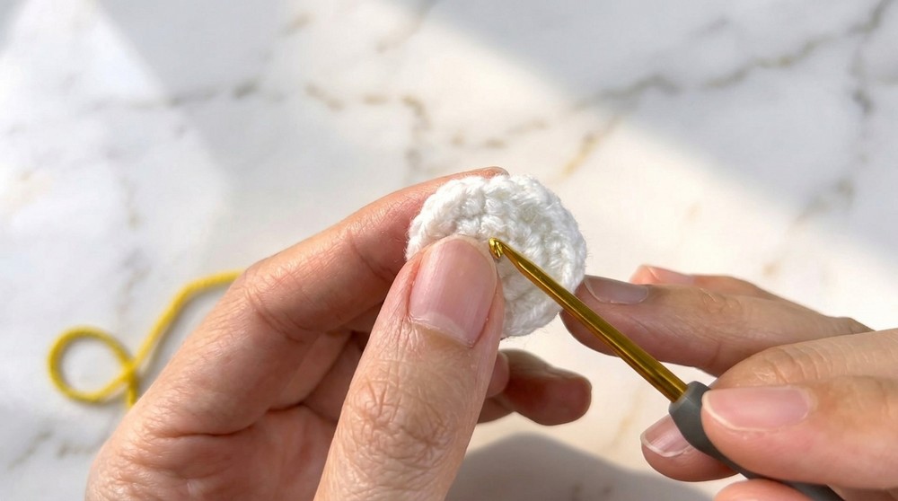 Super Crochet Flower Keychain Pattern 2