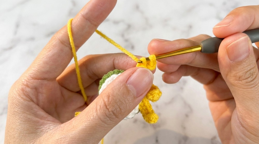 Super Crochet Flower Keychain Pattern 3