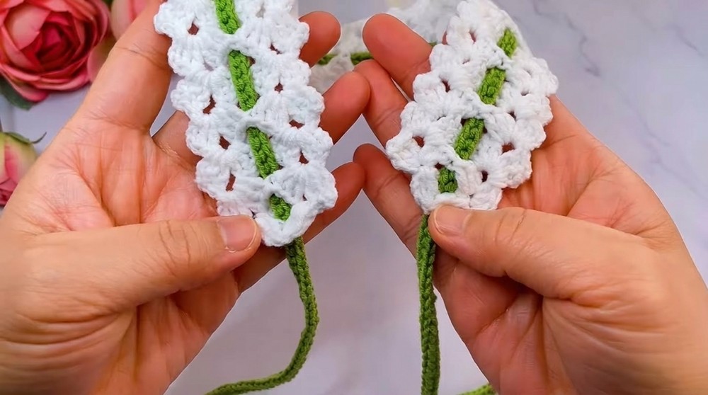 Vintage Rose Crochet Headband Pattern 3