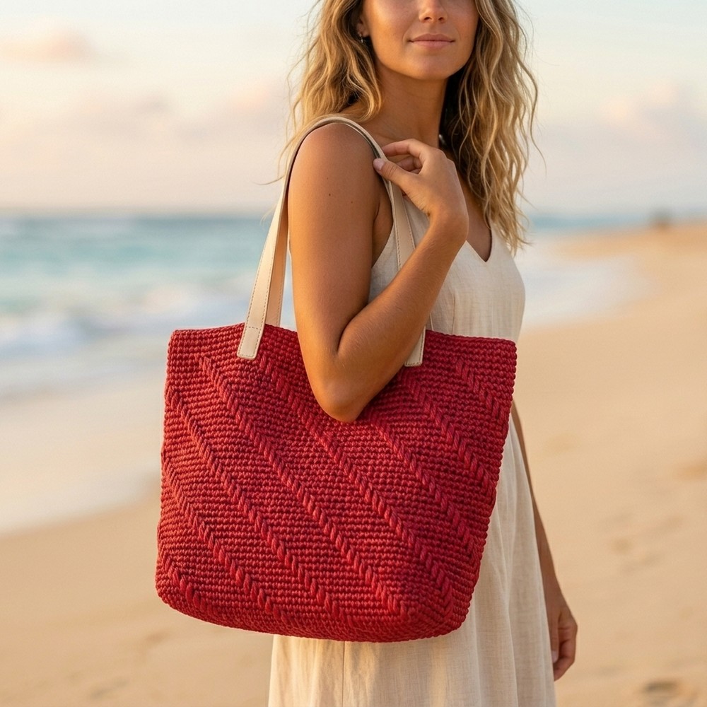 raffia bag will captivate anyone! The perfect summer shopper 11