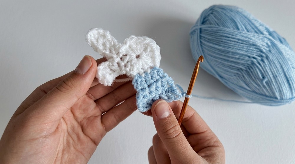 Free Crochet Easter Bunny Pattern to Celebrate Spring in Style
