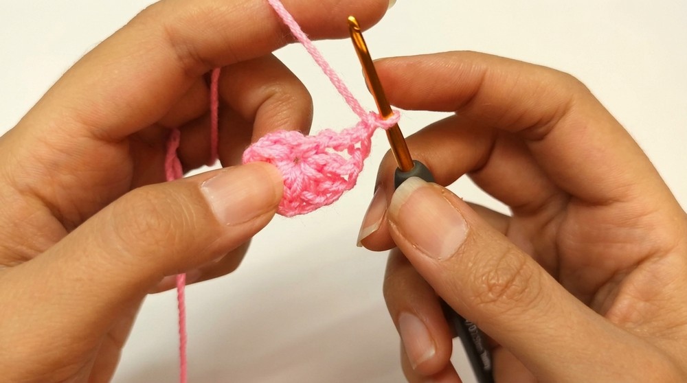 Beginner Crochet Heart 