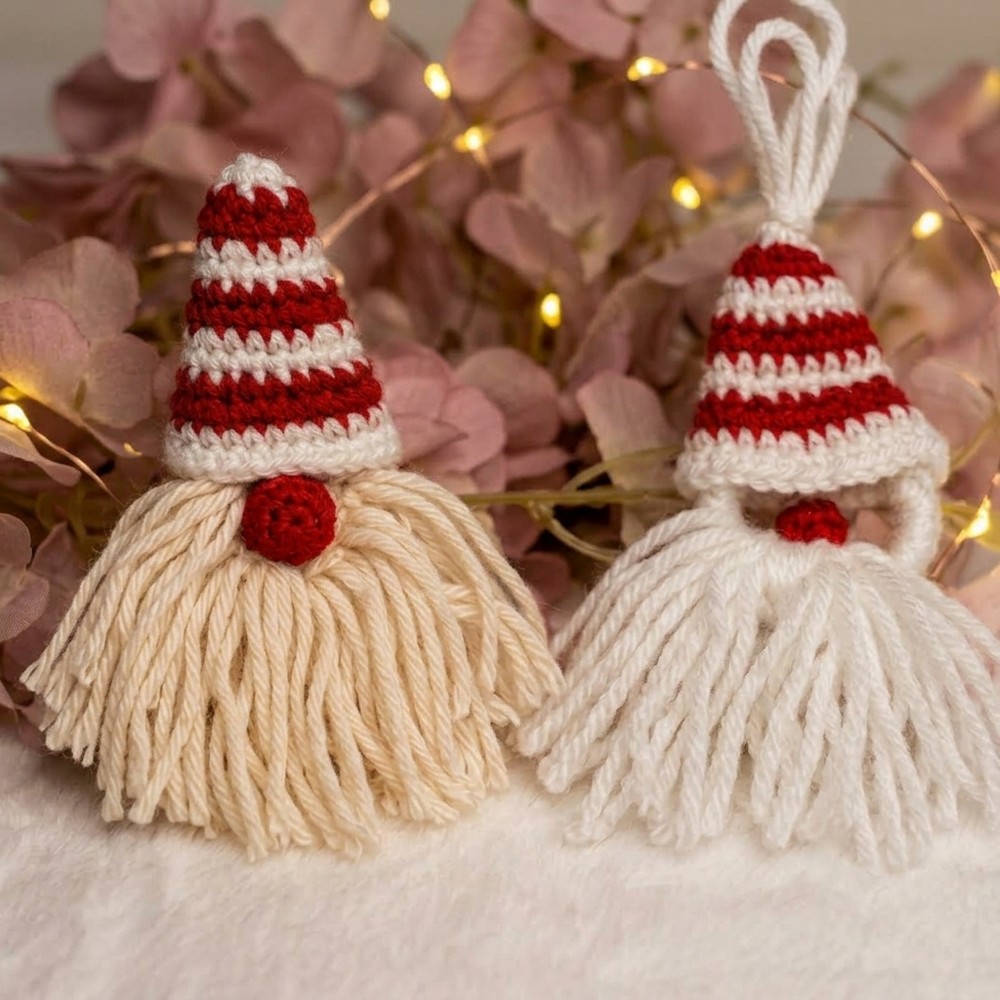 Crochet Christmas Elf Pattern (6)