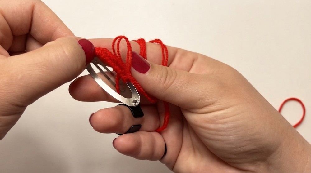 DIY Crochet Mickey Mouse Hair Clip