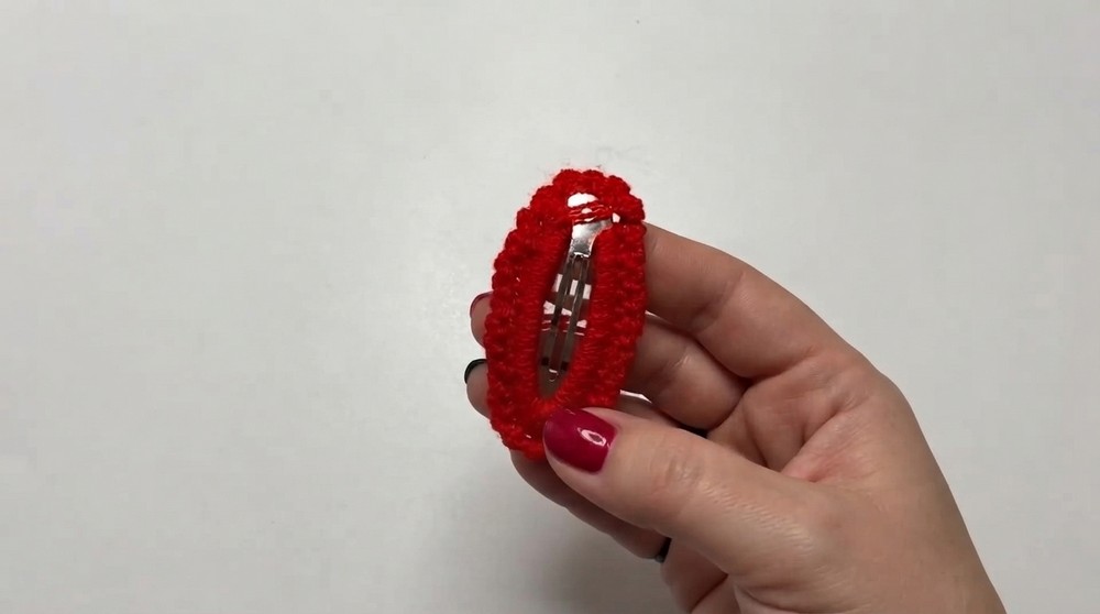 DIY Crochet Mickey Mouse Hair Clip