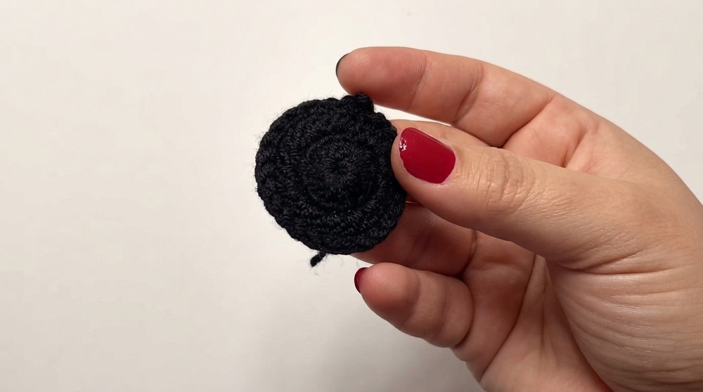DIY Crochet Mickey Mouse Hair Clip