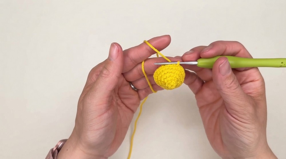 Easy Amigurumi Lemon Keychain Tutorial