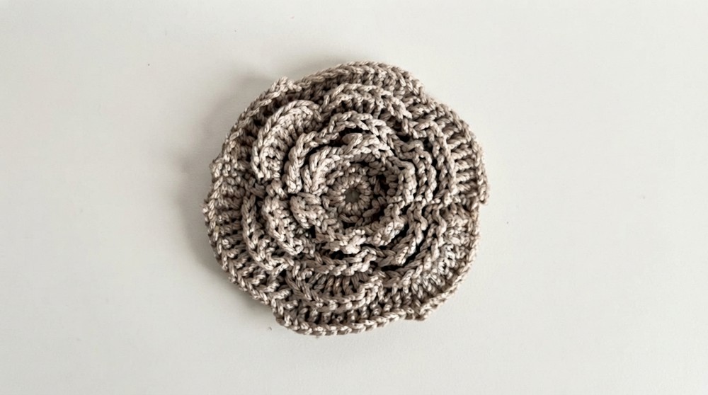 Easy Crochet Rose Motif Bag Tutorial
