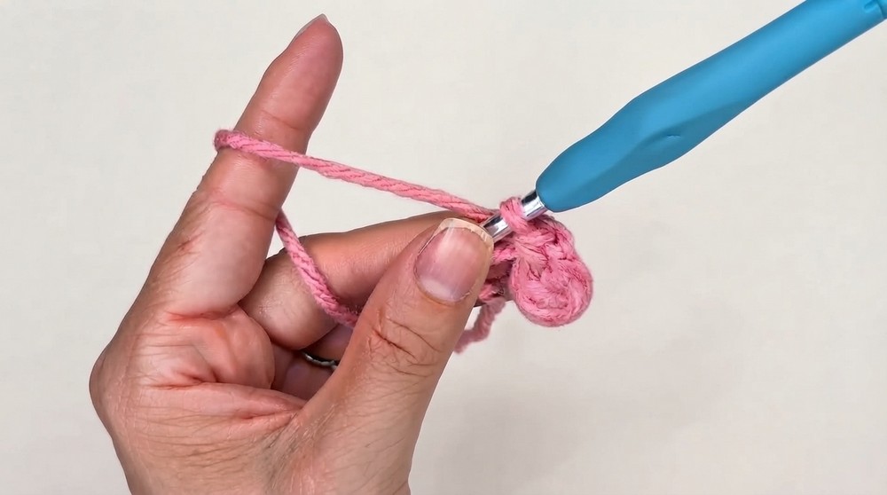 Easy Mouse Amigurumi Crochet Tutorial