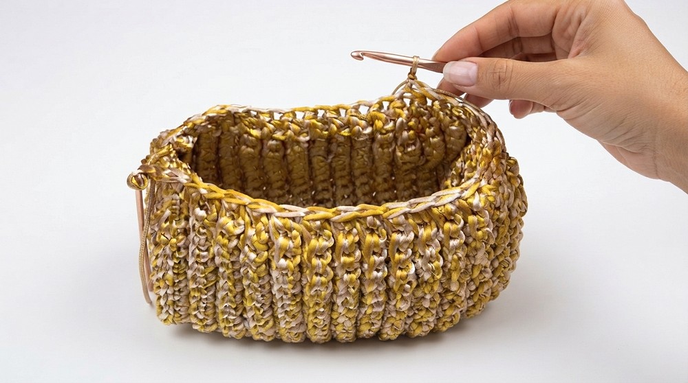 How To Crochet Beautiful Luxury Bag 7