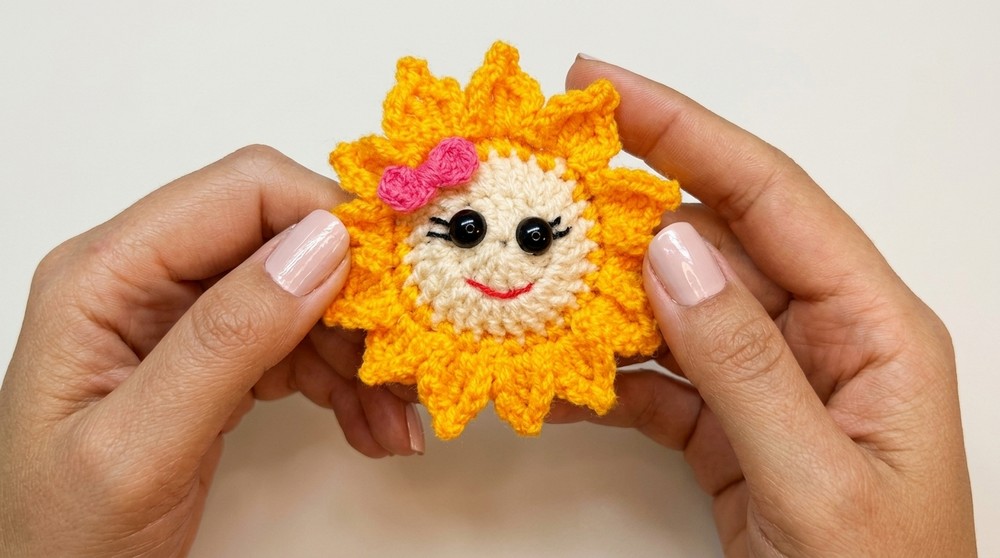 How to Crochet a Cute Smiley Sun
