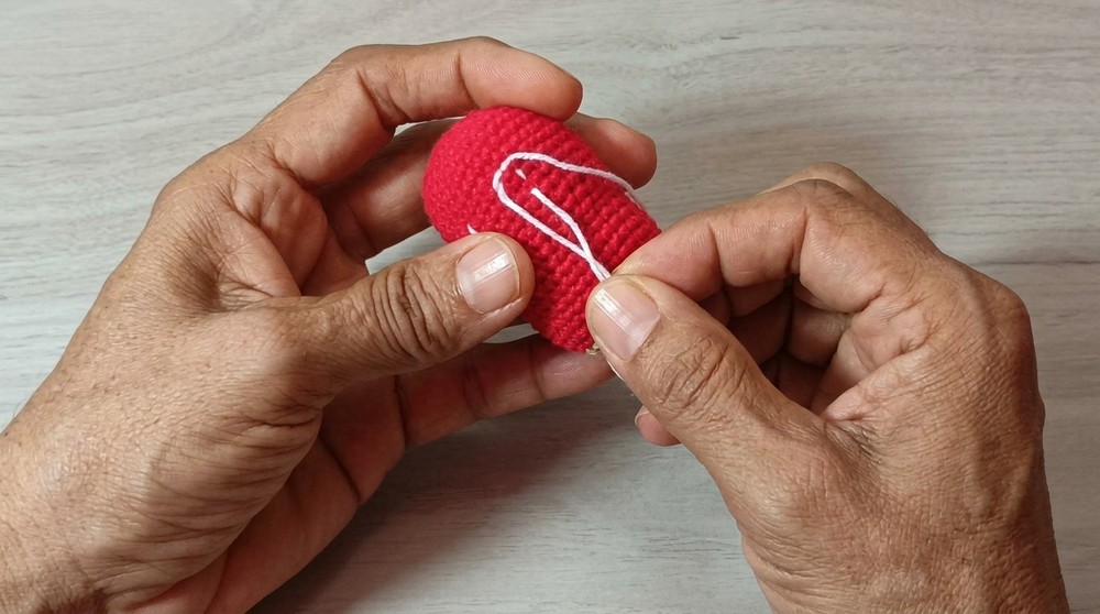 How to Crochet an Adorable Keychain (1)