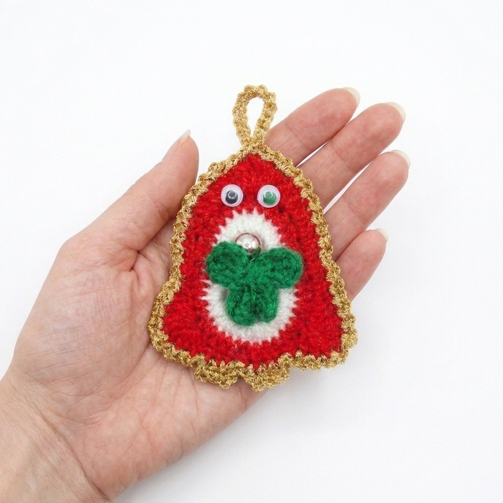 How to crochet Christmas penguins with can tabs (2)