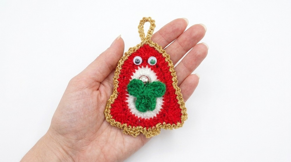 How to crochet Christmas penguins with can tabs (4)